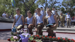 Память воинов-афганцев почтили в День ВДВ России