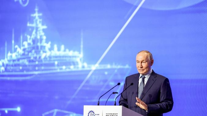 Путин: Россия создаёт свои технологические решения
