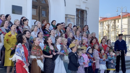 Легендарную «Катюшу» спели 60 Катюш в Севастополе