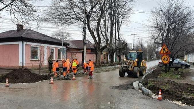 В Симферополе повторно отремонтируют участок дороги на 