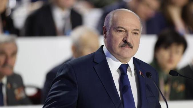 Лукашенко после жалобы в ФРГ заявил, что «не наследникам фашизма его судить»