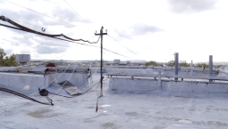 На улице Маршала Геловани отремонтировали протекающую кровлю