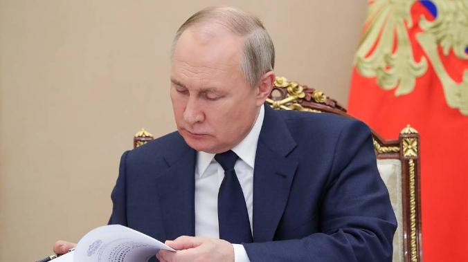 Путин подписал указ о выплатах ветеранам ВОВ в Донбассе и части Украины 