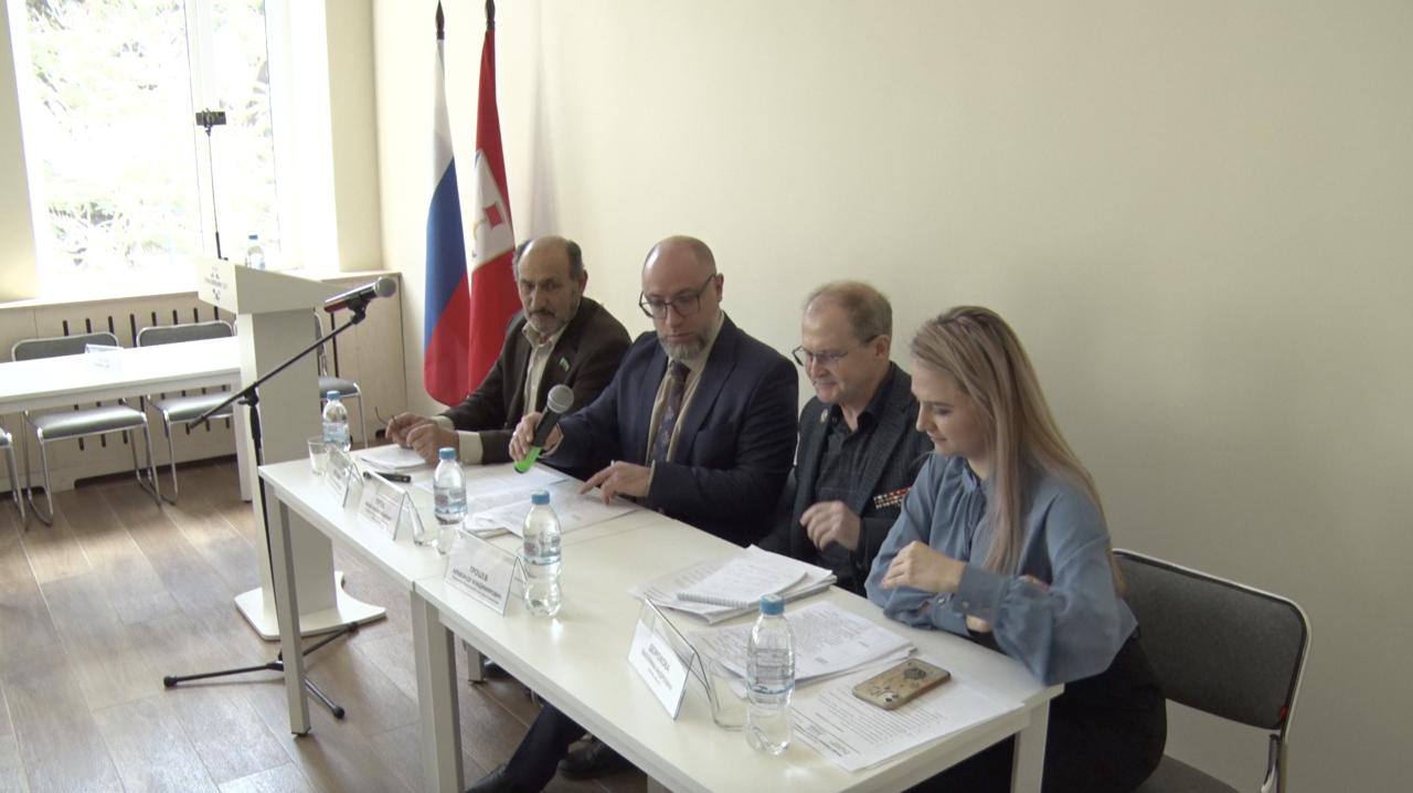 Избран глава Общественной палаты Севастополя :: Первый Севастопольский