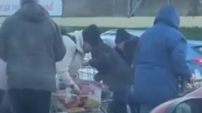 Просроченные продукты стали причиной стычки пенсионеров в Ставрополе