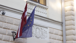 Латвия просит €7 млрд из-за разрыва связей с Россией