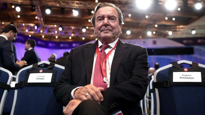 Шредер посмеялся над идеей Зеленского захватить Крым