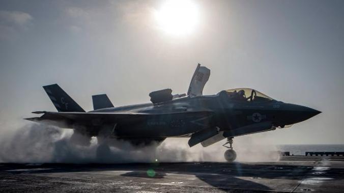 СМИ: Россия с высокой вероятностью поднимет утонувший F-35