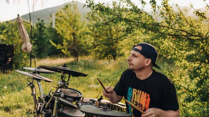 Барабанщик группы «Рояль в кустах» погиб во время атаки ВСУ на Севастополь