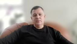 Дудчак: «майдан» в Сербии сломал Вучича 