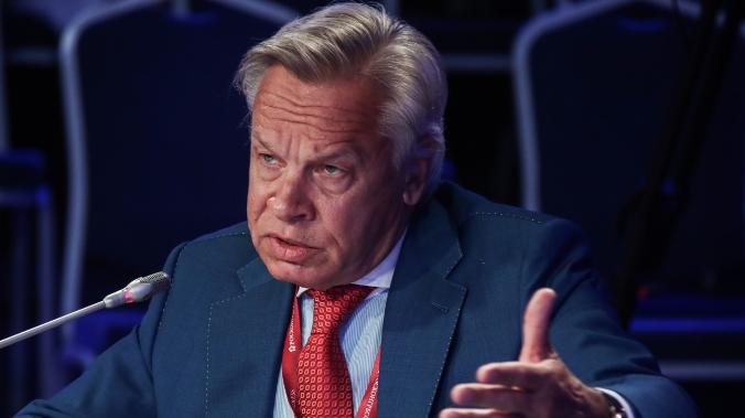 Сенатор Пушков назвал расистским сериал о чернокожей Анне Болейн