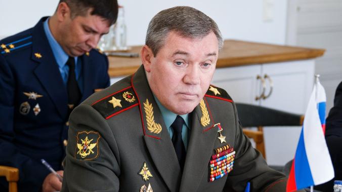 Командующие штабов ВС РФ и Пентагона обсудили ситуацию на Украине