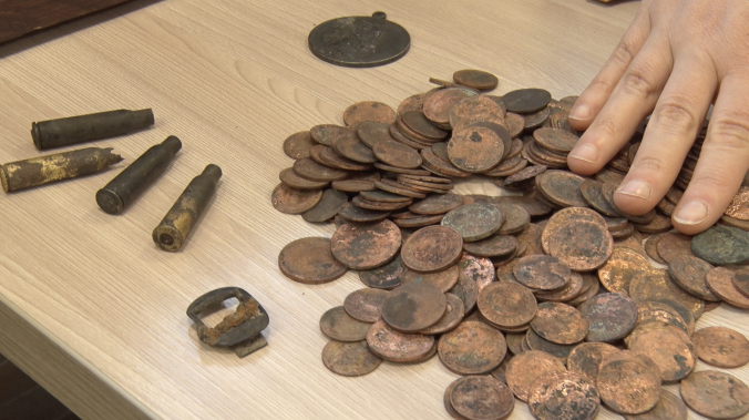 В Орлином археологи обнаружили монетный клад 