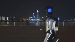 Робот из Китая прошёл 106 км без остановки 