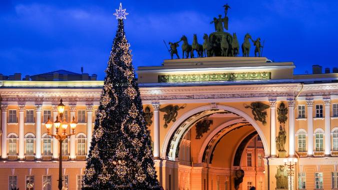 Власти Петербурга поощряют доносы на празднующих Новый год