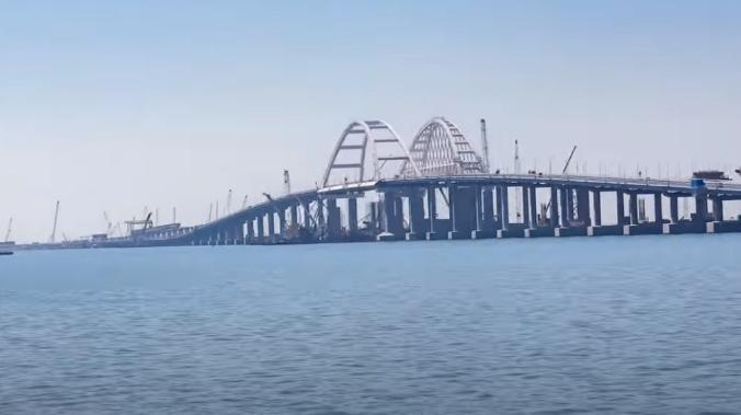На Крымском мосту установлен летний рекорд по автомобильному трафику