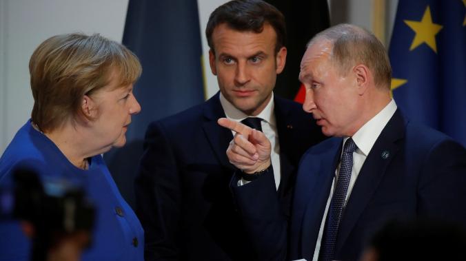Путин, Макрон и Меркель обсудили ситуацию на востоке Украины без Зеленского