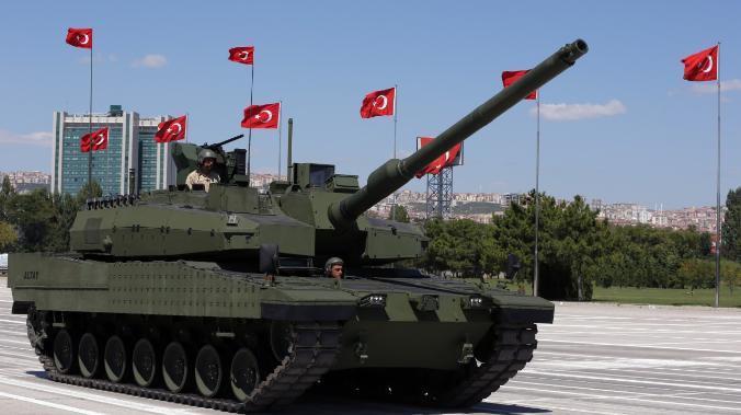 СМИ: пятикилометровая колонна турецкой техники вошла в Идлиб