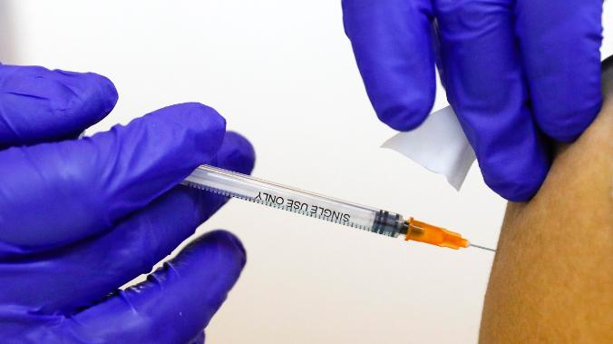 Центр Чумакова сообщил о защите от COVID-19 вакциной против полиомиелита