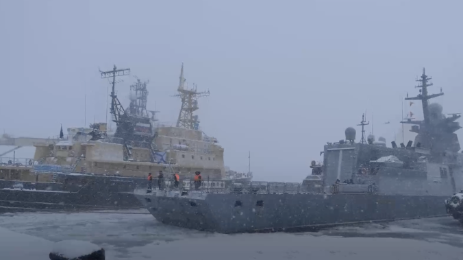 Корвет «Гремящий» вернулся на Камчатку