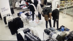 Жительница Севастополя украла одежду из магазина