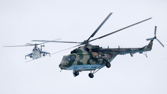 Вертолёт Ми-8 совершил жёсткую посадку на лед в Ульяновской области