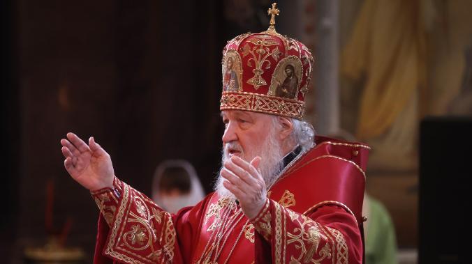 Патриарх Кирилл: церковь готова забирать детей, которых не могут воспитать родители
