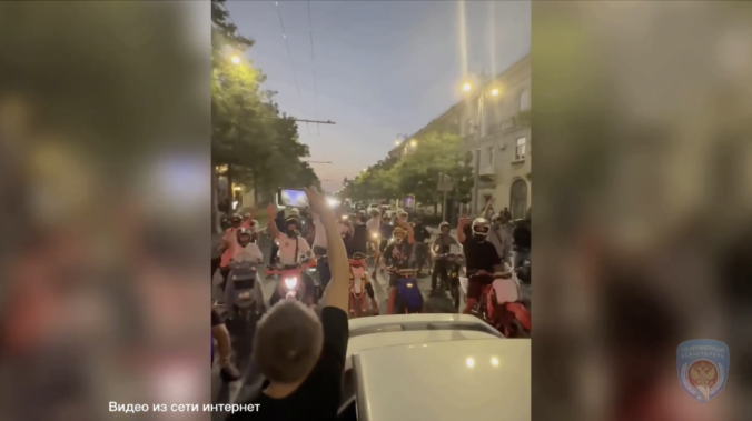 В центре Севастополя устроили незаконный мотопробег