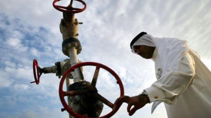 Саудовская Аравия продолжает снижать цены на нефть