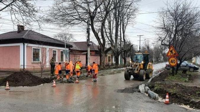 В Симферополе за 2021 год отремонтируют 74 дороги