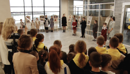 Об игрушках детей в блокаду рассказали на выставке в Севастополе