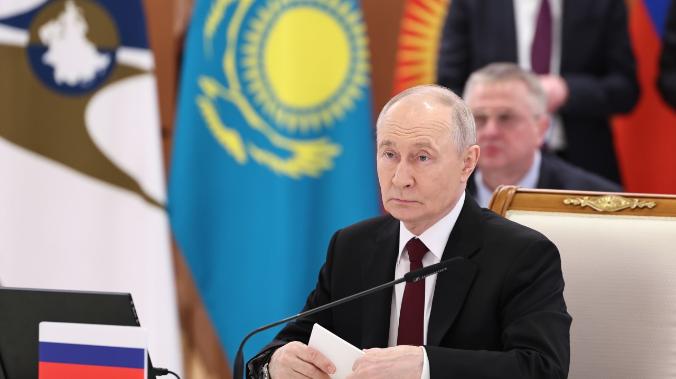 Путин: сотрудничать с ЕАЭС стремятся многие страны