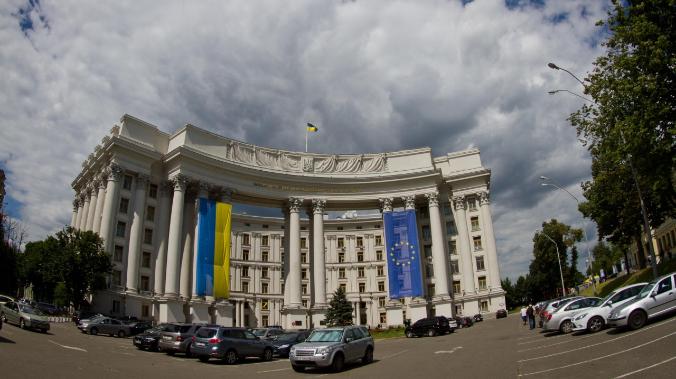 1 июля Украина ввела визовый режим с Россией