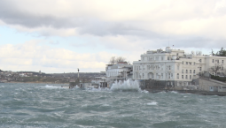 В Севастополе ожидается сильный ветер, туман и дождь