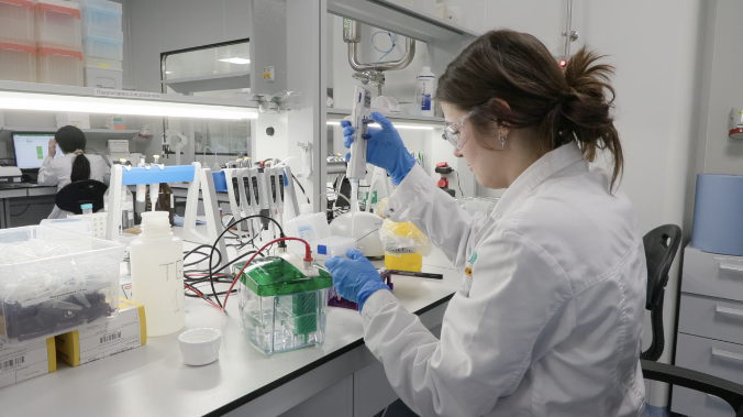 Препарат от 13 видов онкологии производят в Москве