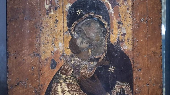 Храму Христа Спасителя передали иконы Богоматери