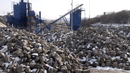 Брусчатку из центра Севастополя вывезли на хранение 