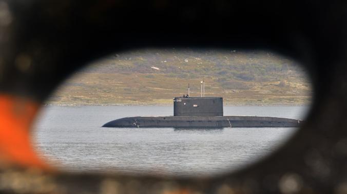 Способная нести ядерное вооружение подлодка неожиданно появилась возле США