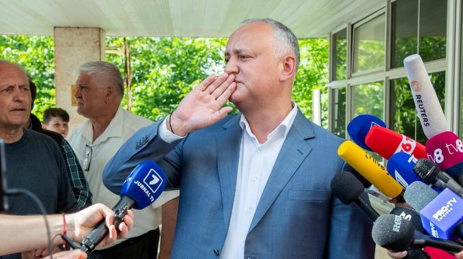Экс-президент Молдавии заявил о желании властей разорвать контракт с 