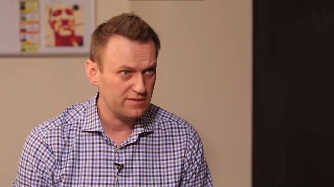 Навальный намерен самостоятельно расследовать покушение на его жизнь