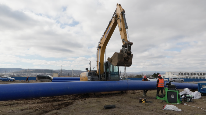 В Феодосии ремонтируют магистральные водоводы