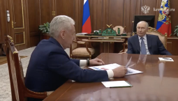 Путин поблагодарил Собянина за помощь Донбассу