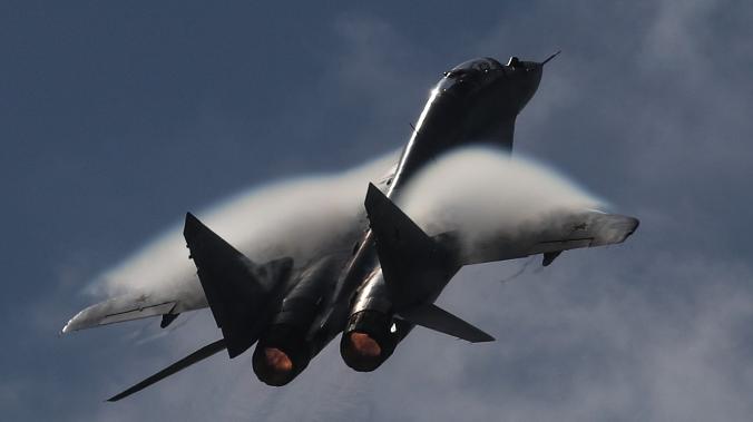 Объем российского экспорта военной техники и гражданской авиации сократился на фоне пандемии