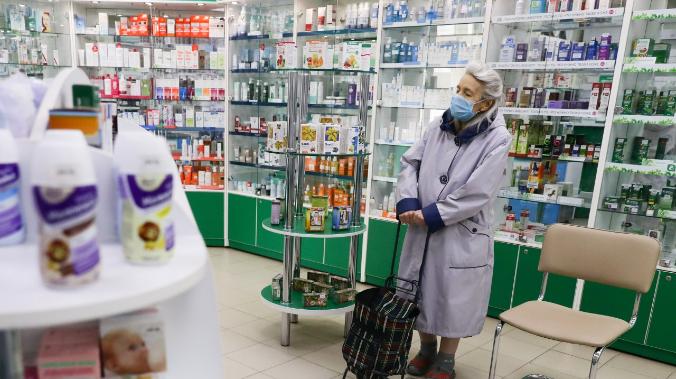 Прокуратура оштрафовала заведующую аптеки в Евпатории за завышение цен