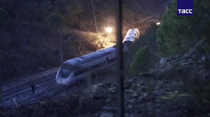 Число жертв аварии в результате ж/д катастрофы в Испании выросло до 41