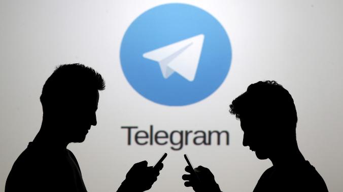 Модераторы Telegram удалили сотни американских каналов призывающих к насилию