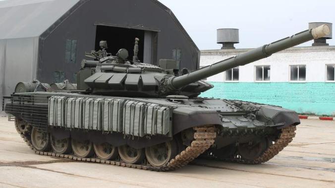  201-я база РФ в Таджикистане получит 30 новых танков до конца года 