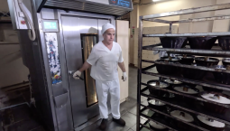 В Крыму пекут куличи для бойцов спецоперации