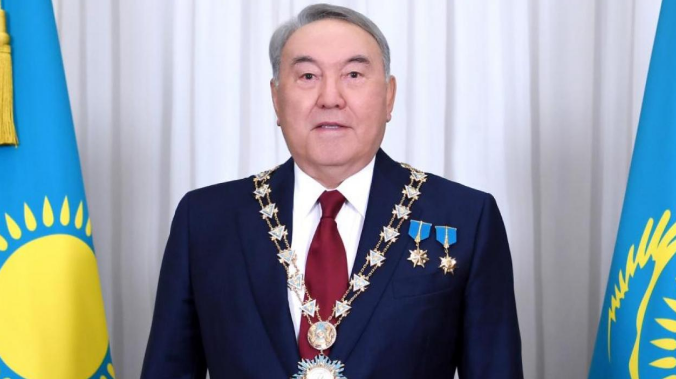 Нурсултан Назарбаев поздравил Дмитрия Медведева с яркой победой 