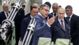 Путин: Россия продолжит развивать Вооружённые Силы